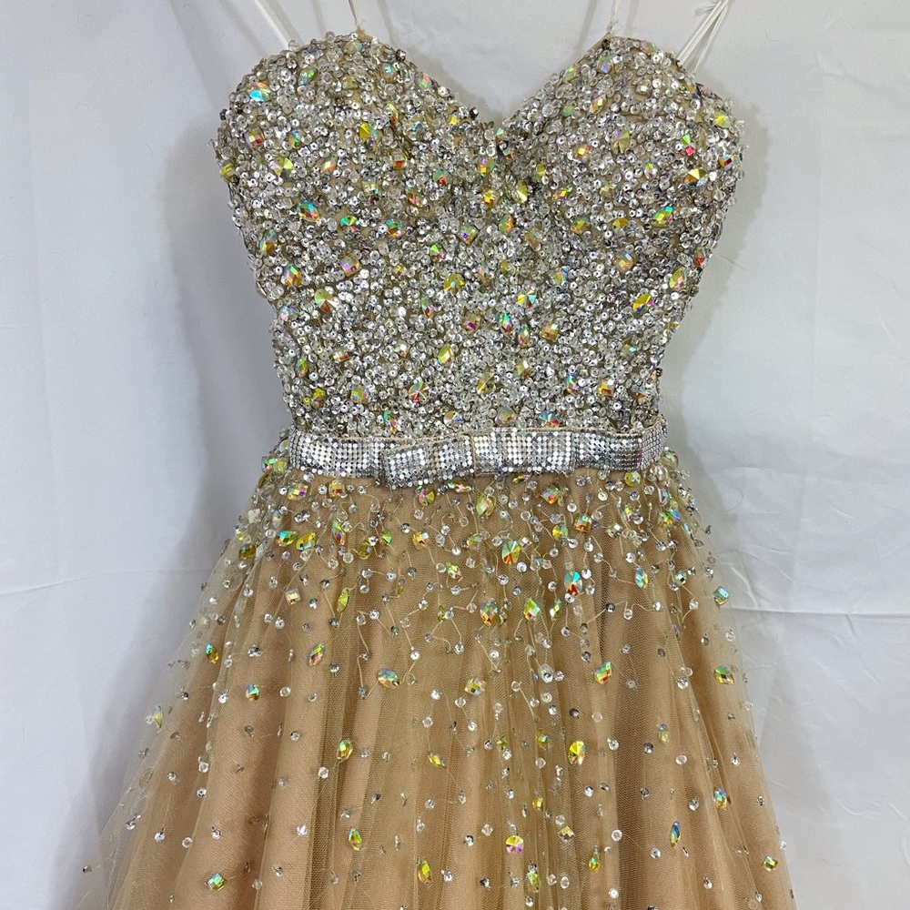 Mac Duggal Sweetheart neck line formal dress